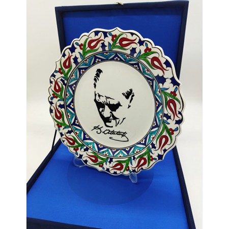 30 cm Gazi Mustafa Kemal Atatürk siluetli Çini Tabak