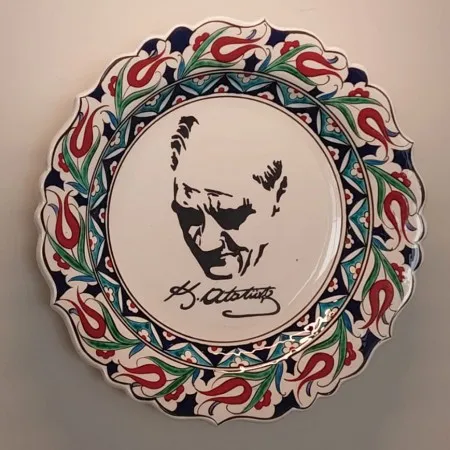  Gazi Paşa Silüetli Çini Tabak 30 cm 