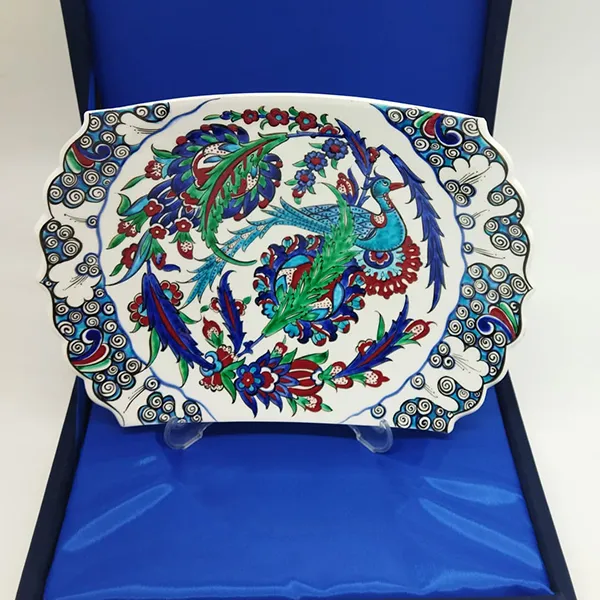 Tavus Kuşu Figürlü 30 Cm Kesik Çini Tabak Tavus Kuşu Figürlü 30 Cm Kesik Çini Tabak